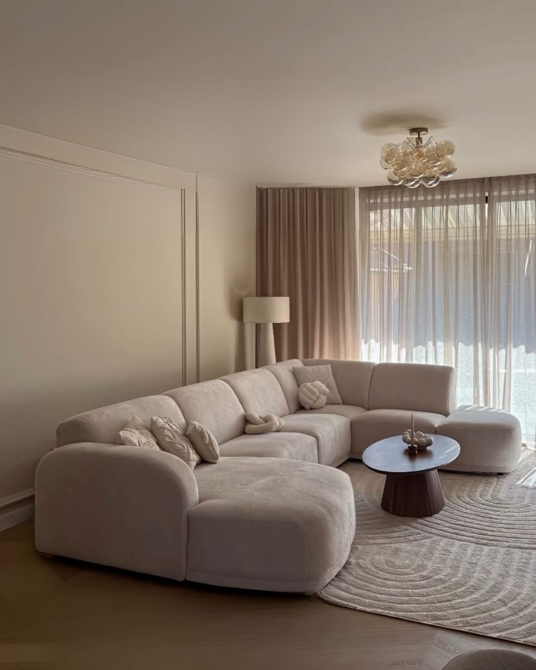 Rafaelle Sofa