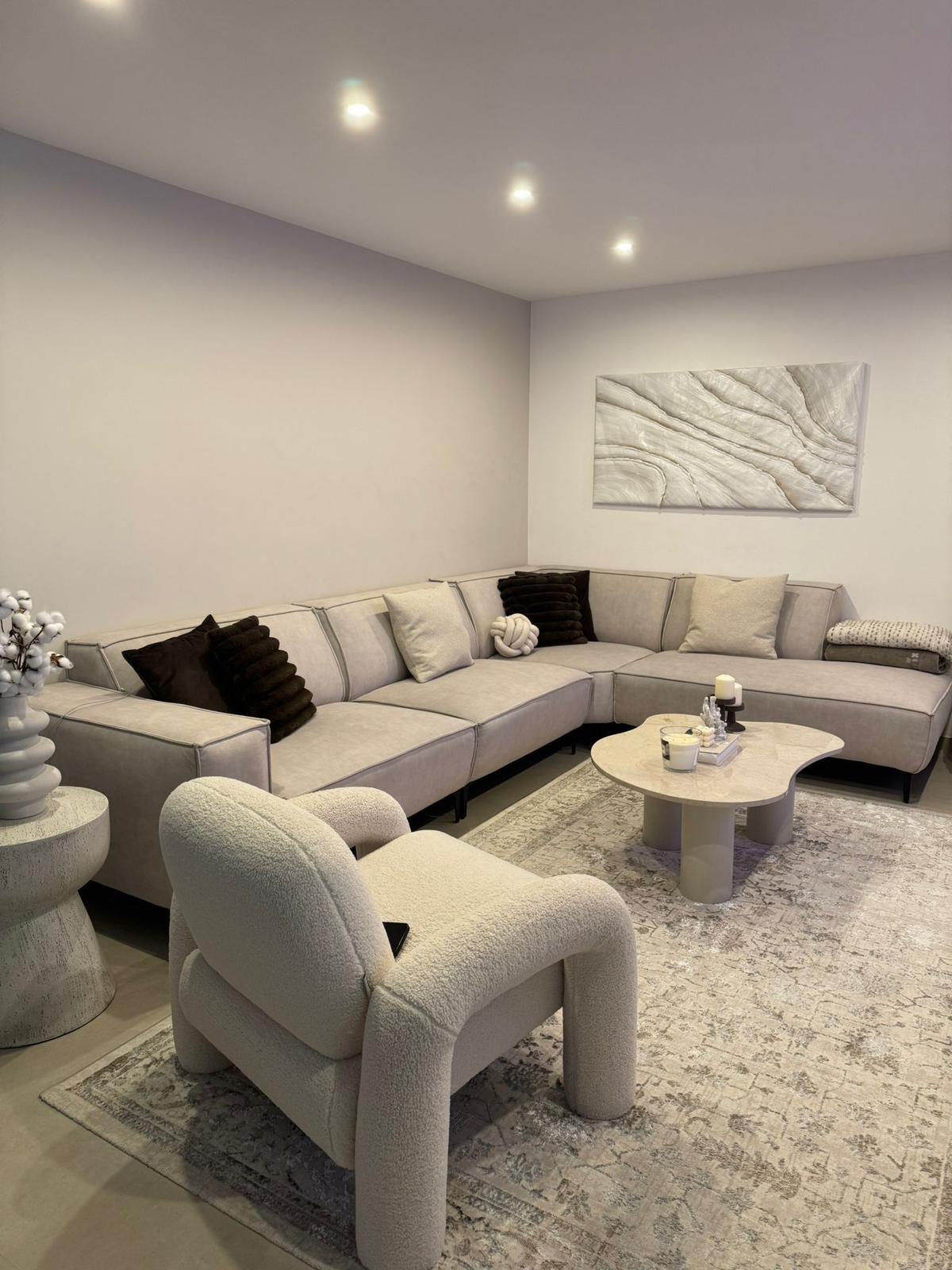 Raven Sofa