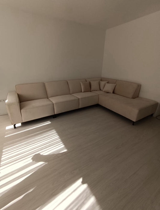 Raven Sofa